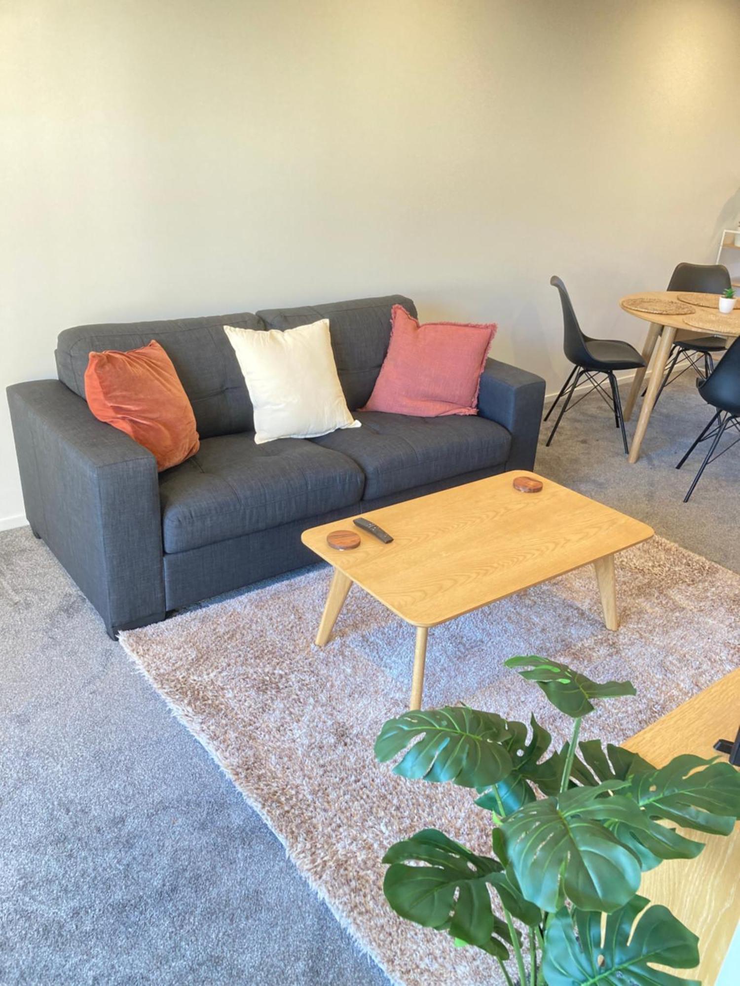 Cheerful 2 Bedroom Townhouse In Addington! Christchurch Exteriör bild